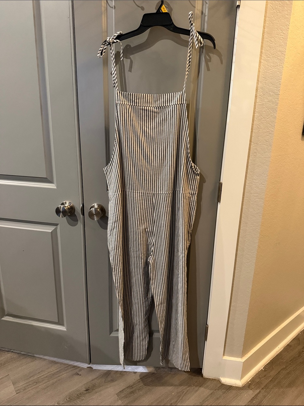 Source Unknown Navy and White Striped Tie-Shoulder Jumpsuit